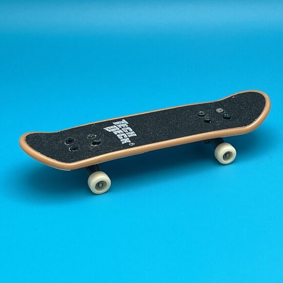 Tech Deck BIRDHOUSE Tony Hawk Bird Serpent Fingerboard Skateboard - Picture 6 of 6